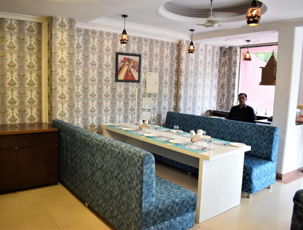 Hotel Tara Palace By Goyal Hoteliers Agra  Exteriér fotografie