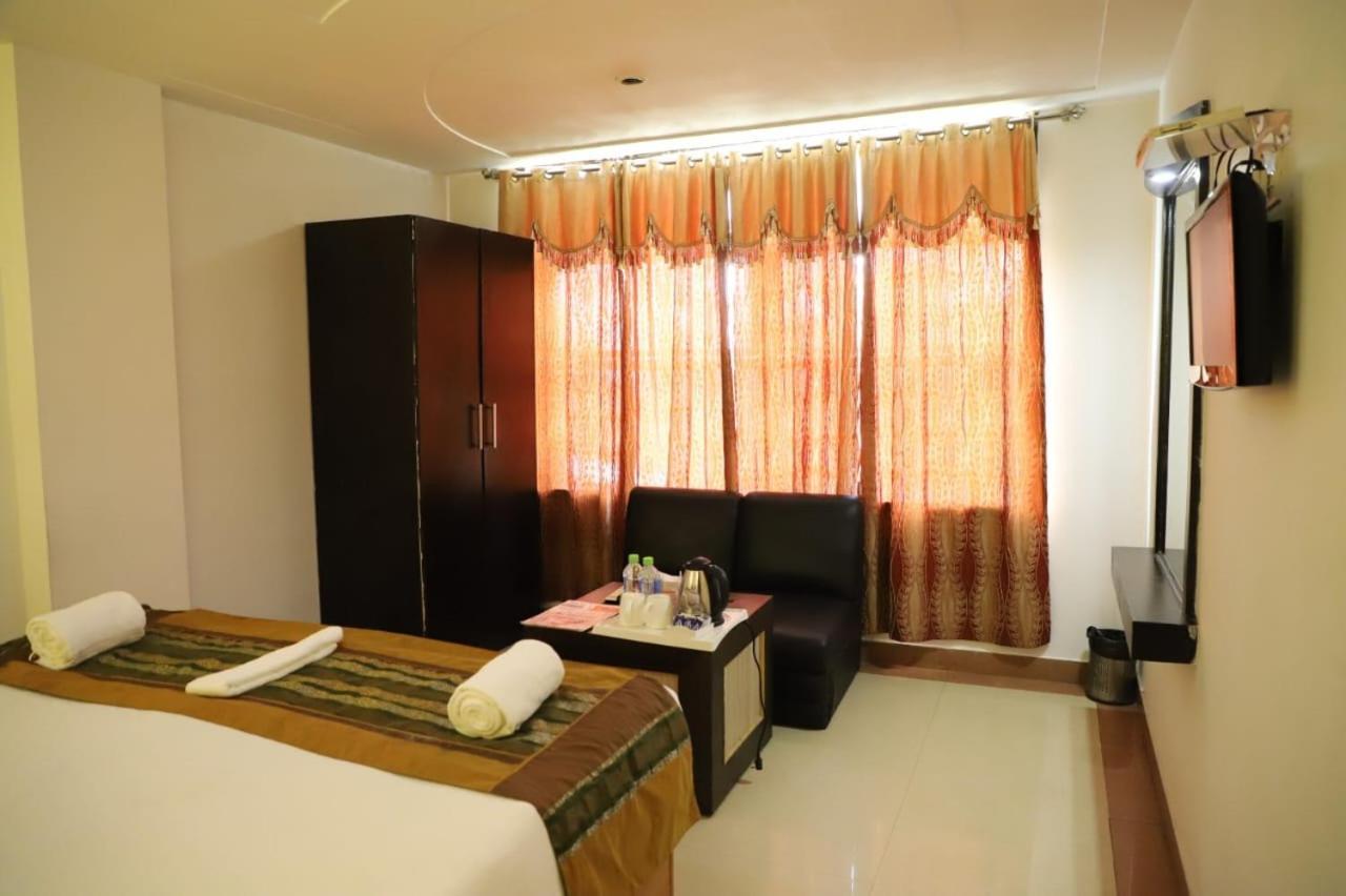 Hotel Tara Palace By Goyal Hoteliers Agra  Exteriér fotografie
