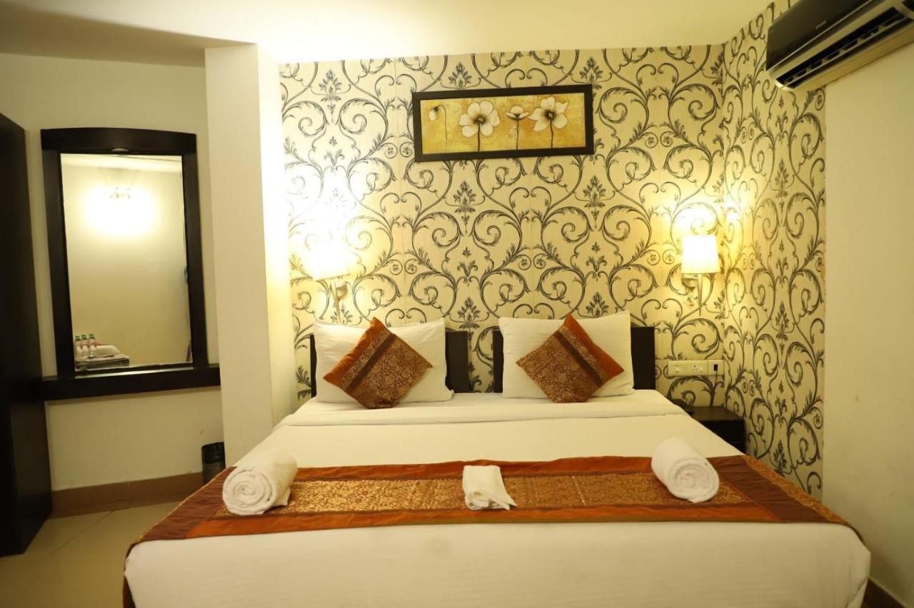 Hotel Tara Palace By Goyal Hoteliers Agra  Exteriér fotografie