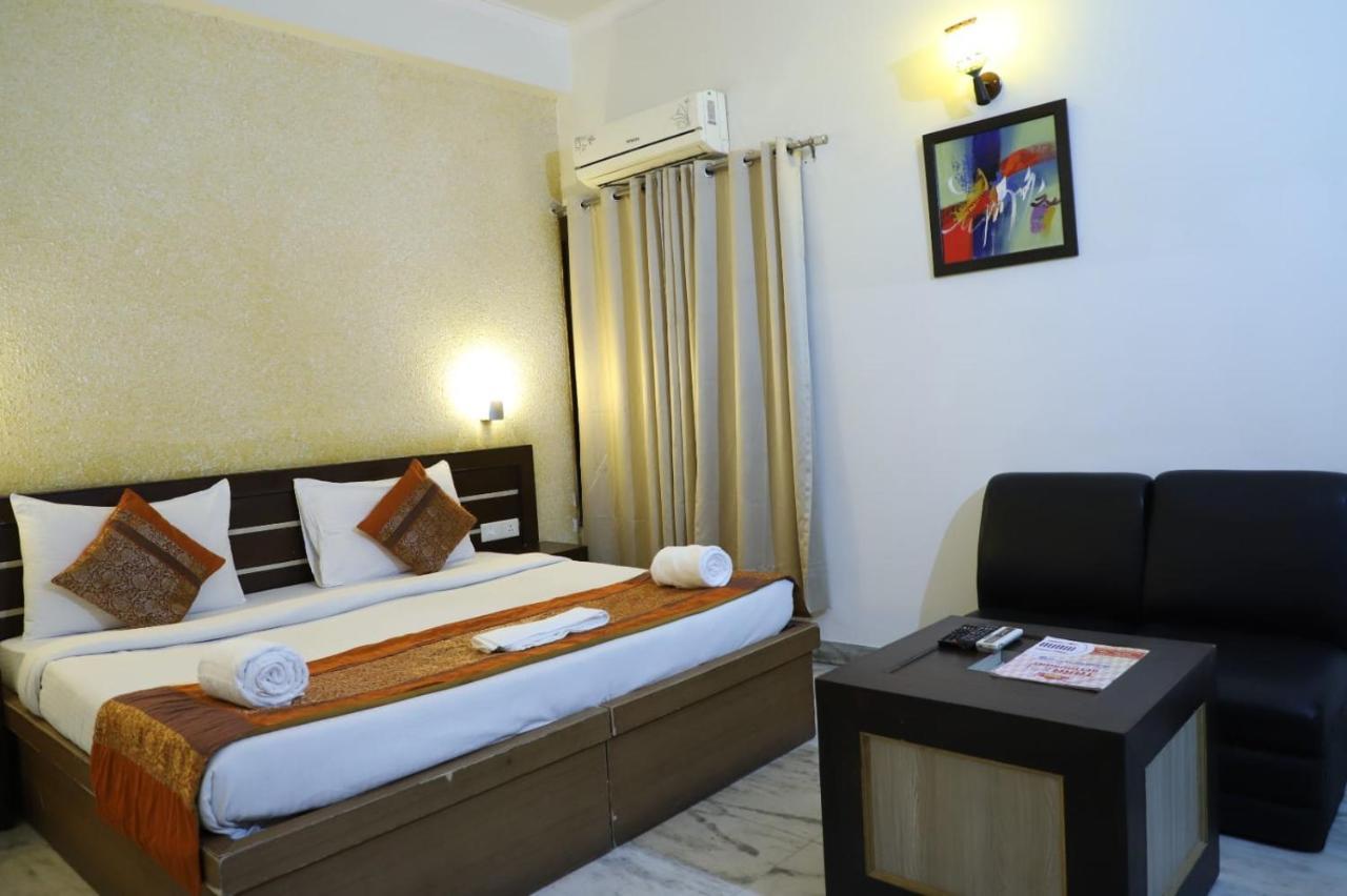 Hotel Tara Palace By Goyal Hoteliers Agra  Exteriér fotografie