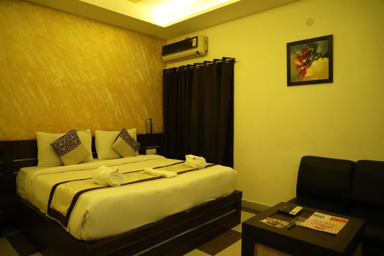 Hotel Tara Palace By Goyal Hoteliers Agra  Exteriér fotografie