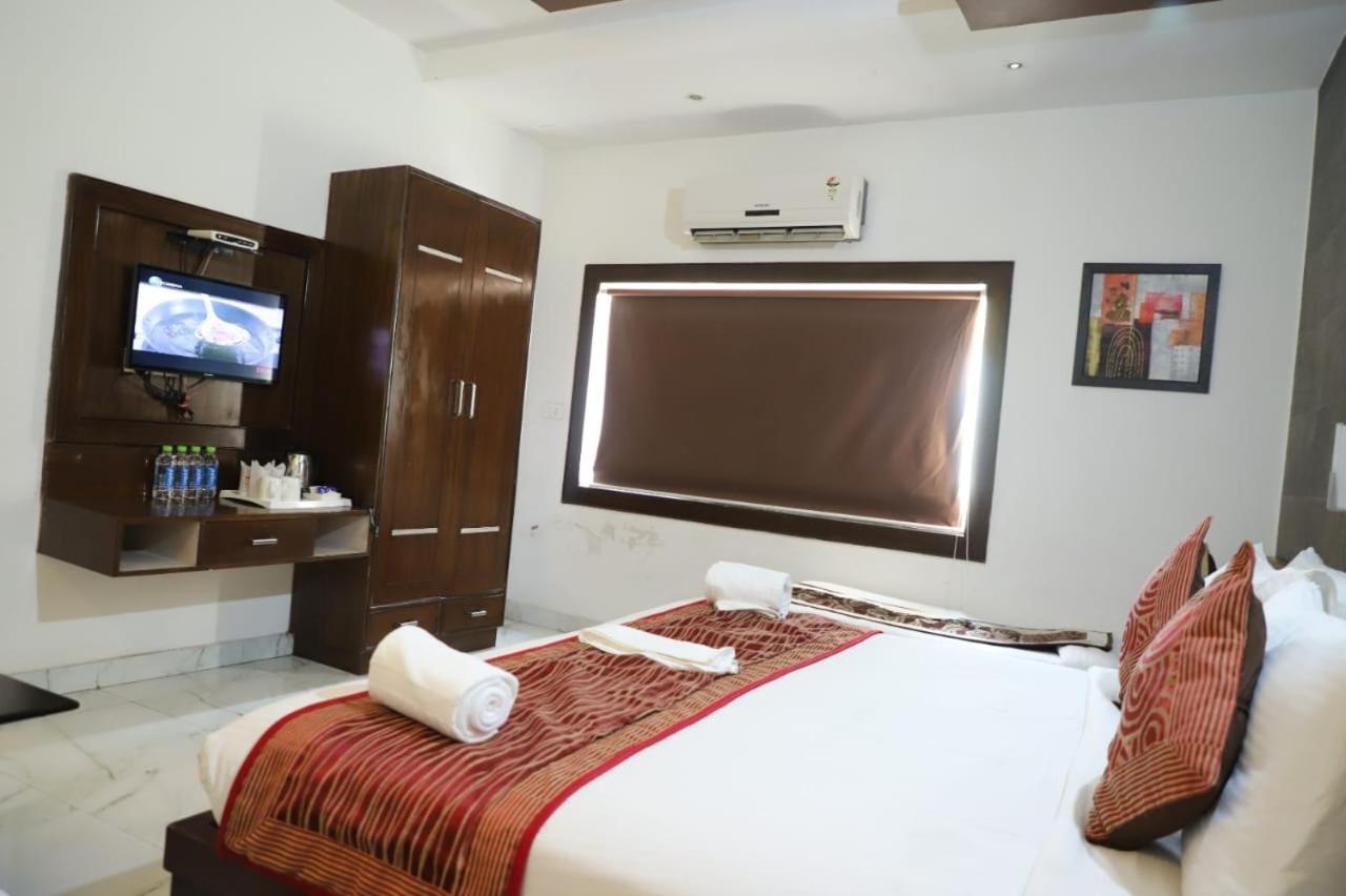 Hotel Tara Palace By Goyal Hoteliers Agra  Exteriér fotografie